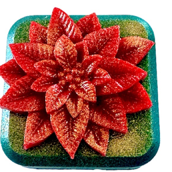 Set 6 Poinsettia Soap Party Favors, Christmas Party Gifts, Handmade Gift, Soap - Picture 7 of 17